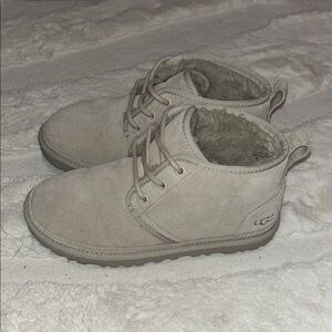 LG Gray Ankle Boots with Rugged Sole